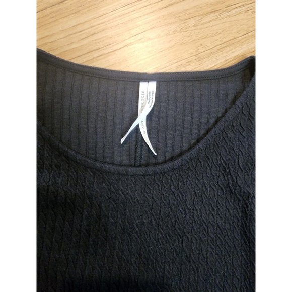 Anthropologie Blouse Top Shirt Solid Black Textured Womens Size Small - Picture 2 of 3